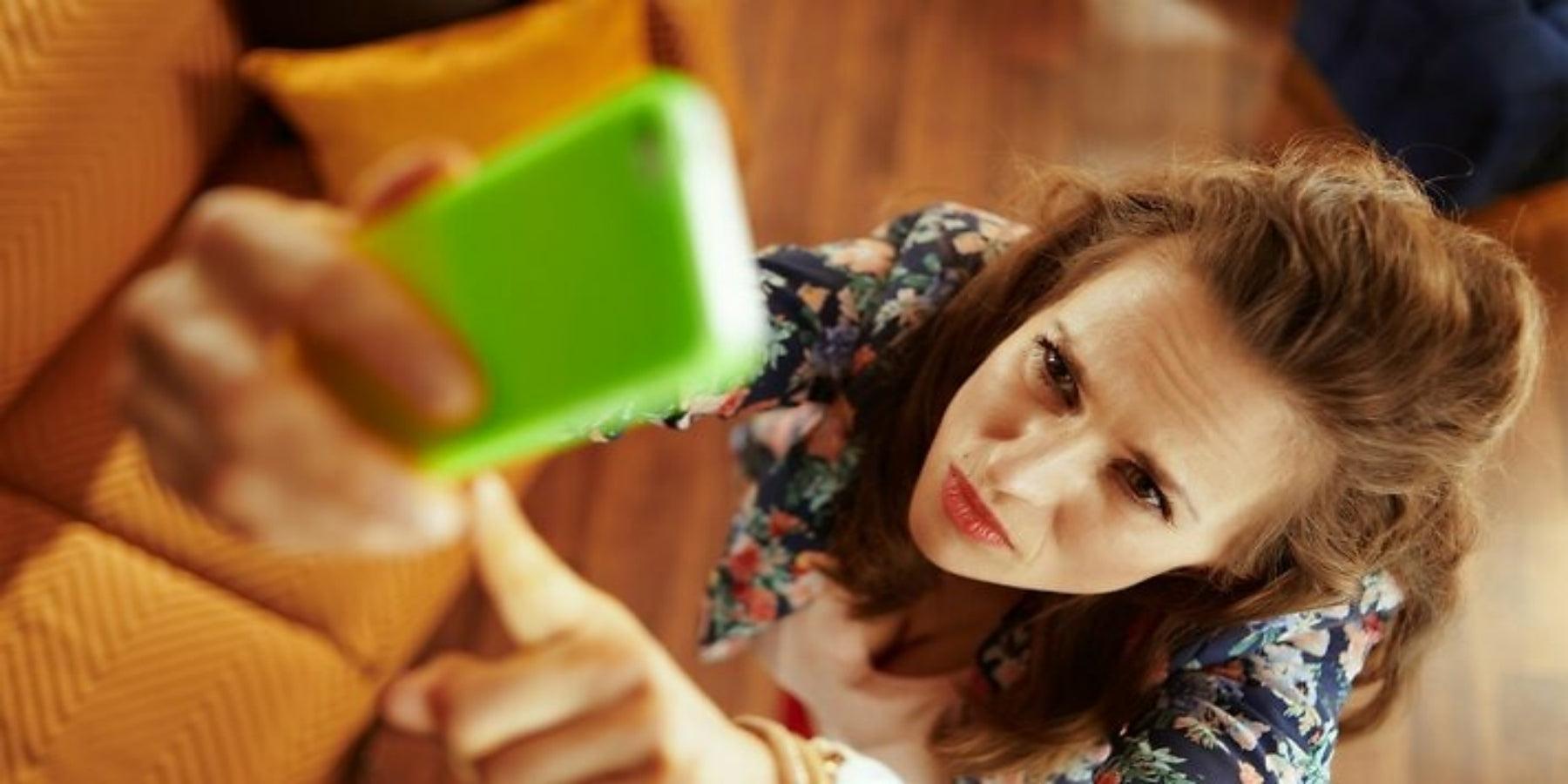 How can I check my cell phone signal strength? - Hiboost